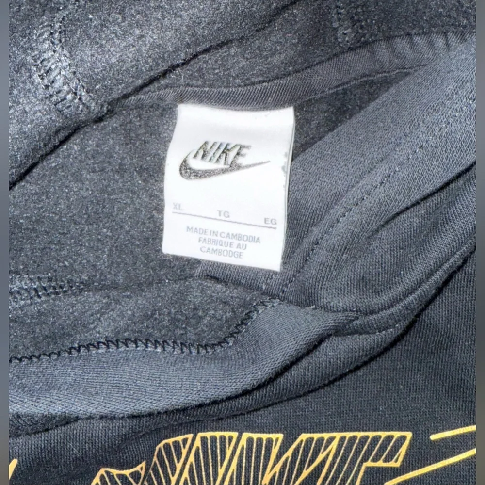 GUC Kids Nike Hoodie Bundle - XL - 1 Blue & 1 Black Graphic Hoodie - Picture 3 of 6